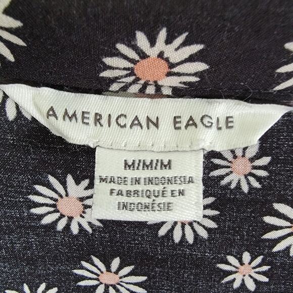American Eagle Ditsy Floral Feminine Blouse Womens M Black Flower Cottagecore - Picture 5 of 8